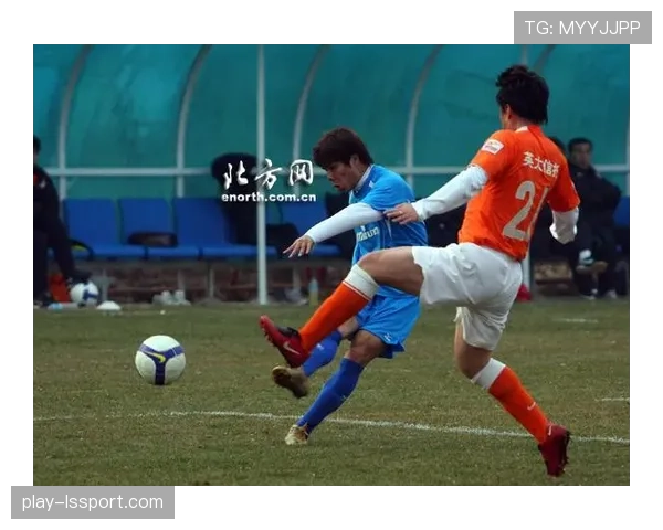 前国脚、天津名宿王新欣确认将加入天津津门虎教练组，负责进攻训练